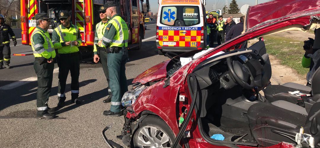 El accidente ha provocado fuertes retenciones en la A-4