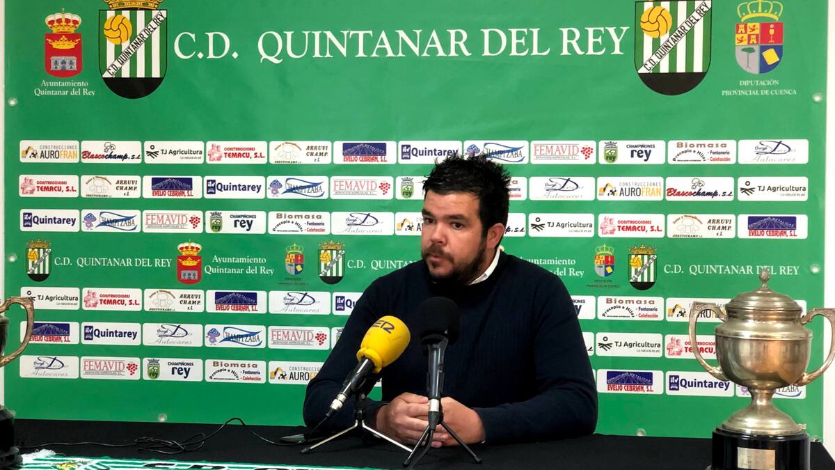 Carlos Gómez, entrenador del CD Quintanar