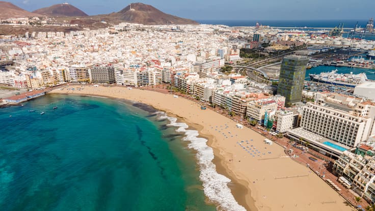 "La cultura también tiene horarios y saben que es ilegal, pero les da igual": una vecina de La Puntilla