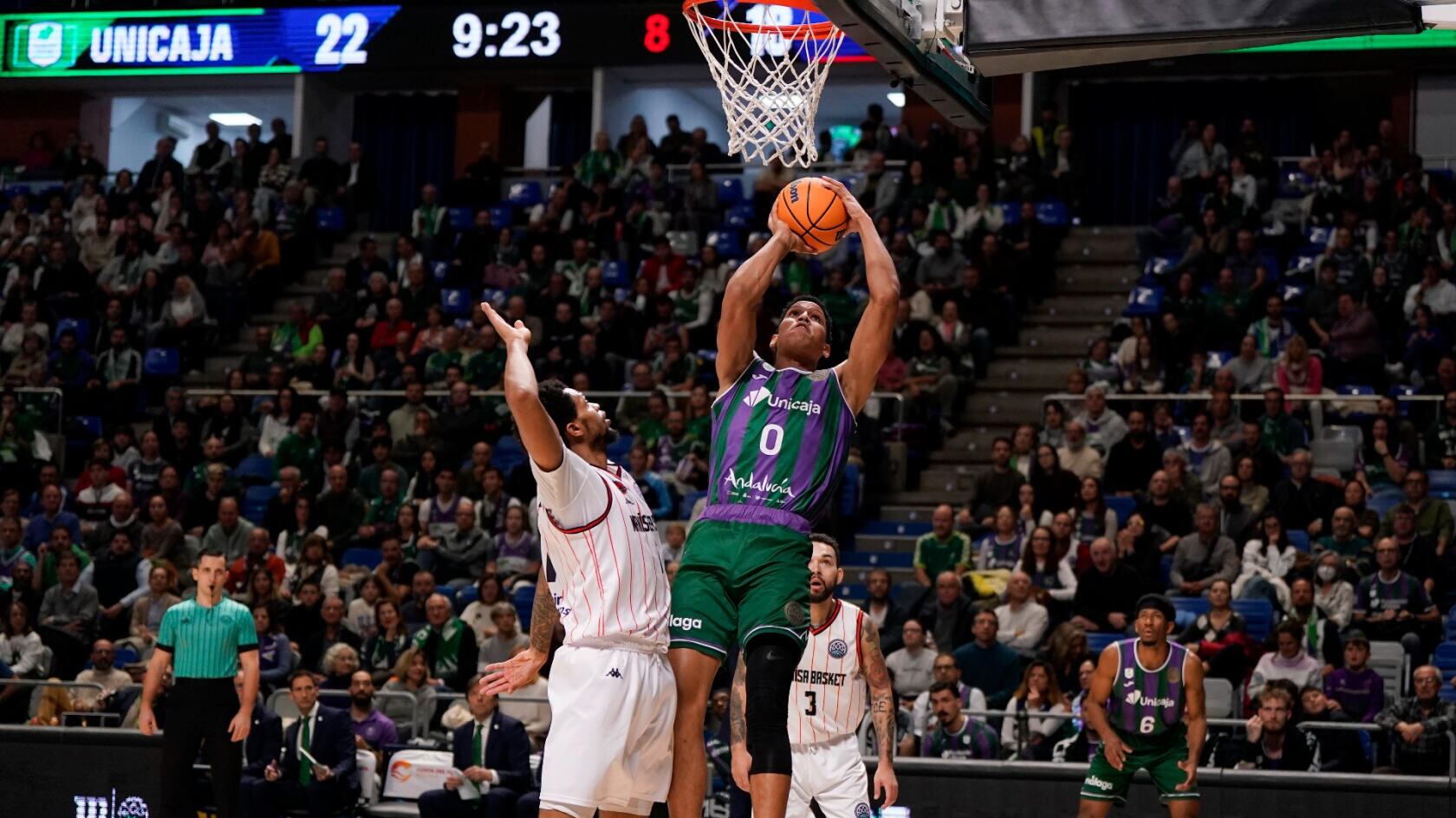 El jugador del Unicaja Tyson Pérez, en una acción del encuentro contra el Manisa en el Martín Carpena