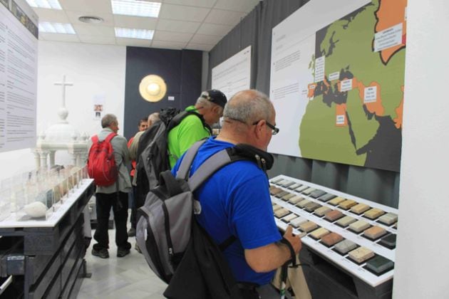 Numerosos turistas recorren el Centro de Interpretación del Mármol de Macael (Almería)