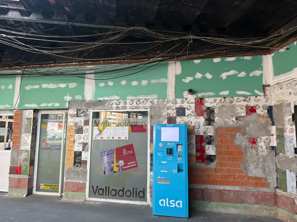 Los temporales de lluvias no retrasan los plazos para la estación de autobuses, que estará terminada en octubre, como se anunció