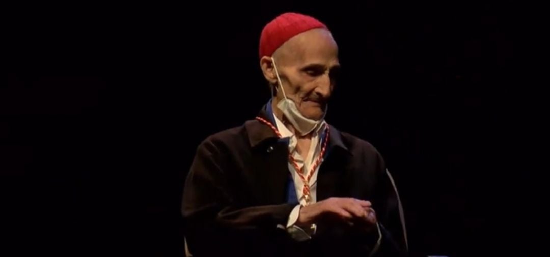 Justo Gallego en el acto de entrega de la Medalla de Hijo Predilecto. 