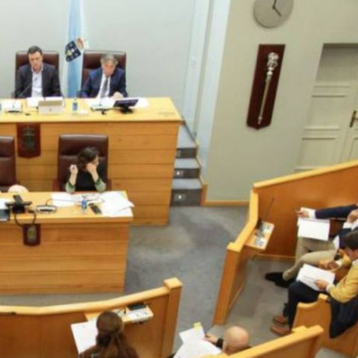 La Diputación de A Coruña apoya las demandas de los trabajadores de Alu Ibérica, antigua Alcoa