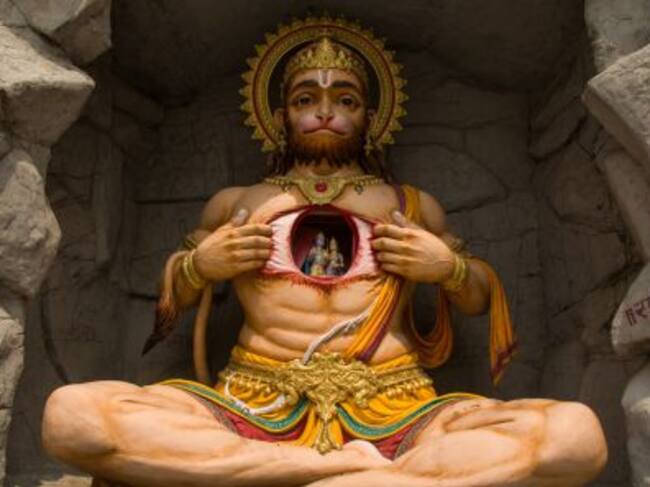 Fotografía de Hánuman, el dios mono venerado por los hindúes, que forma parte de la muestra 'Ganges, el río sagrado'