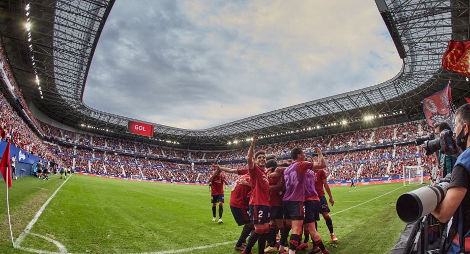 Osasuna celebra una de sus victorias en el Sadar de la pasada temporada