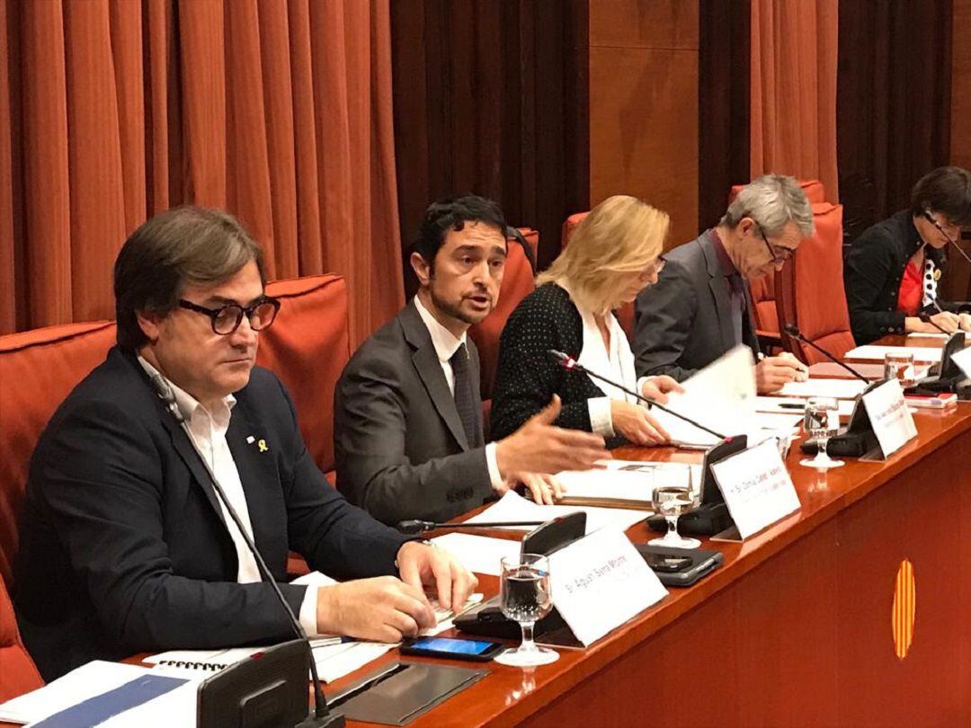 El conseller de Territori Damià Calvet ha comparegut al Parlament