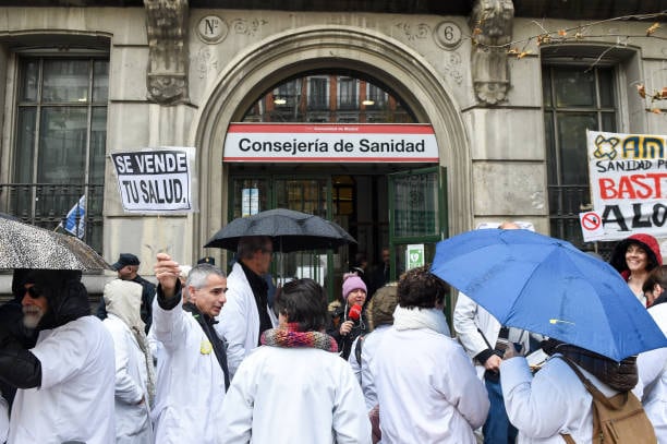 Pedro Sánchez destaca que es &quot;un proyecto pionero&quot; para reforzar el Sistema Nacional de Salud