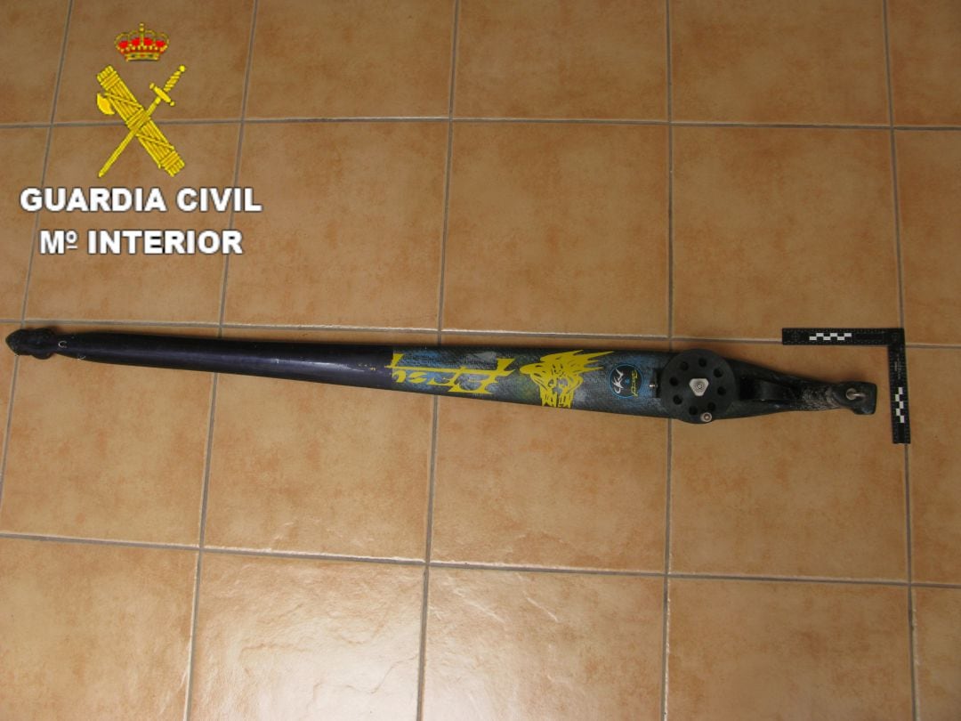 El fusil recuperado por la Guardia Civil.