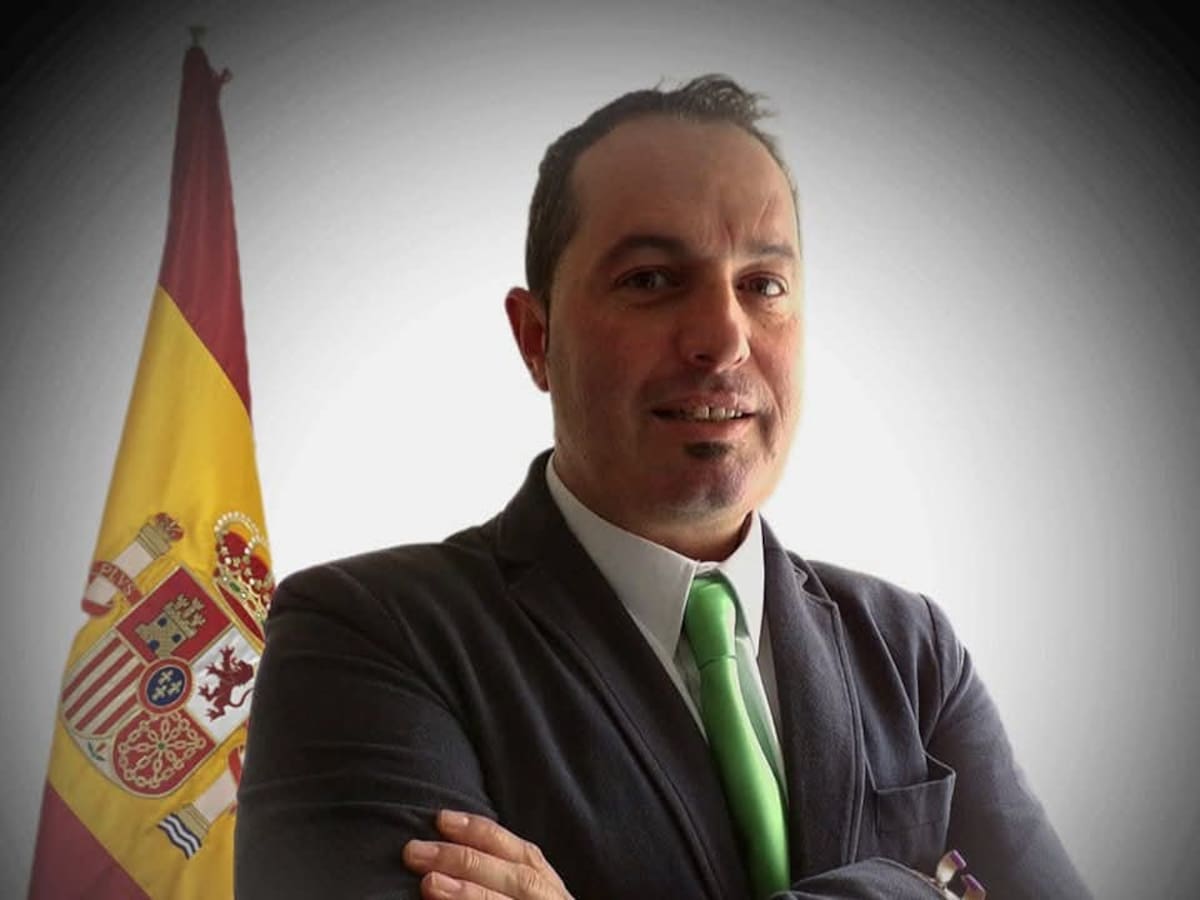 Vox inhabilita al primer presidente del partido en Ávila