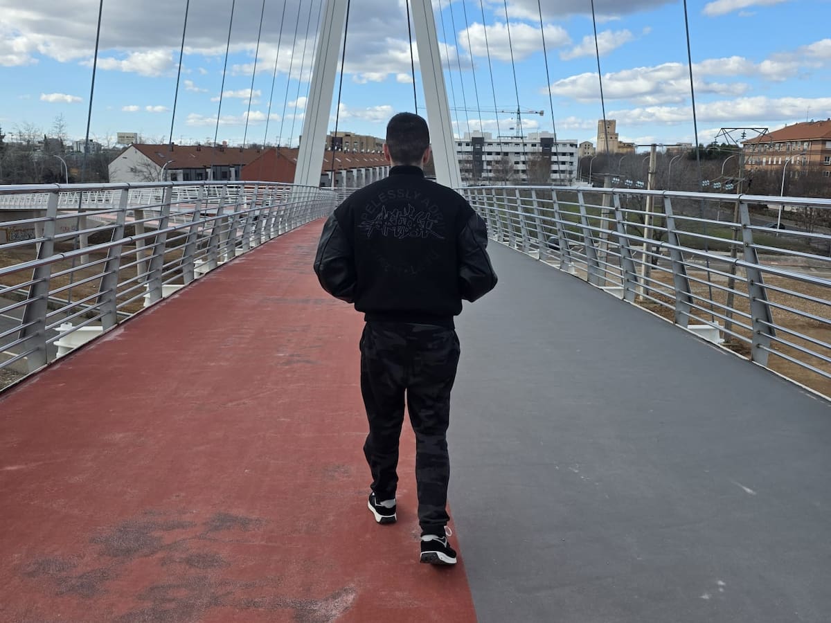 Ana Isabel García presidenta de la peña ciclista "El Prado" de Ciudad Real: "Parece que tiene 20 años ya, faltan luces en el suelo, la pintura desconchada y hay trozos levantados, es una pena"