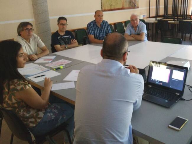 El estudio se iniciará con una primera fase de diagnóstico, que analizará la situación real del comercio y los servicios