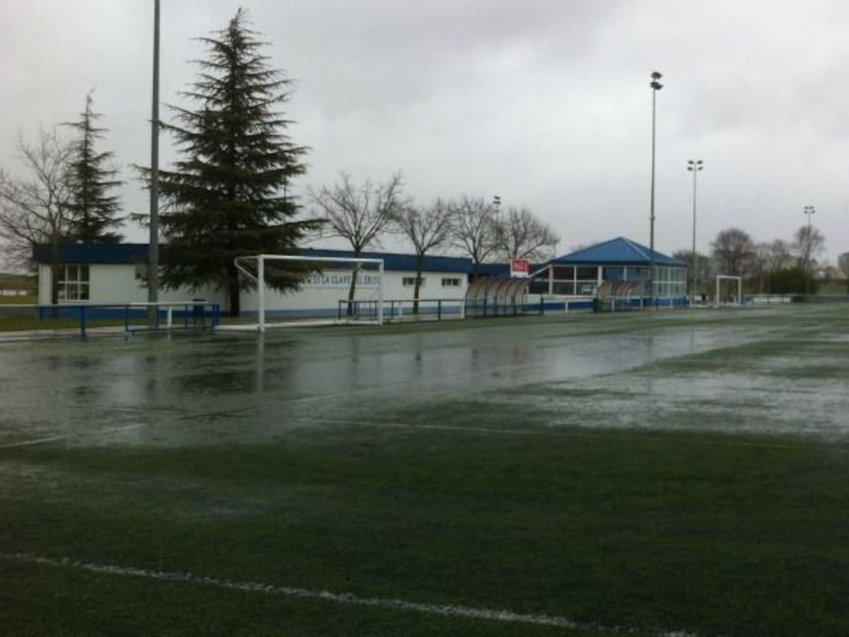 El agua obliga al equipo a entrenar en Mendizorroza