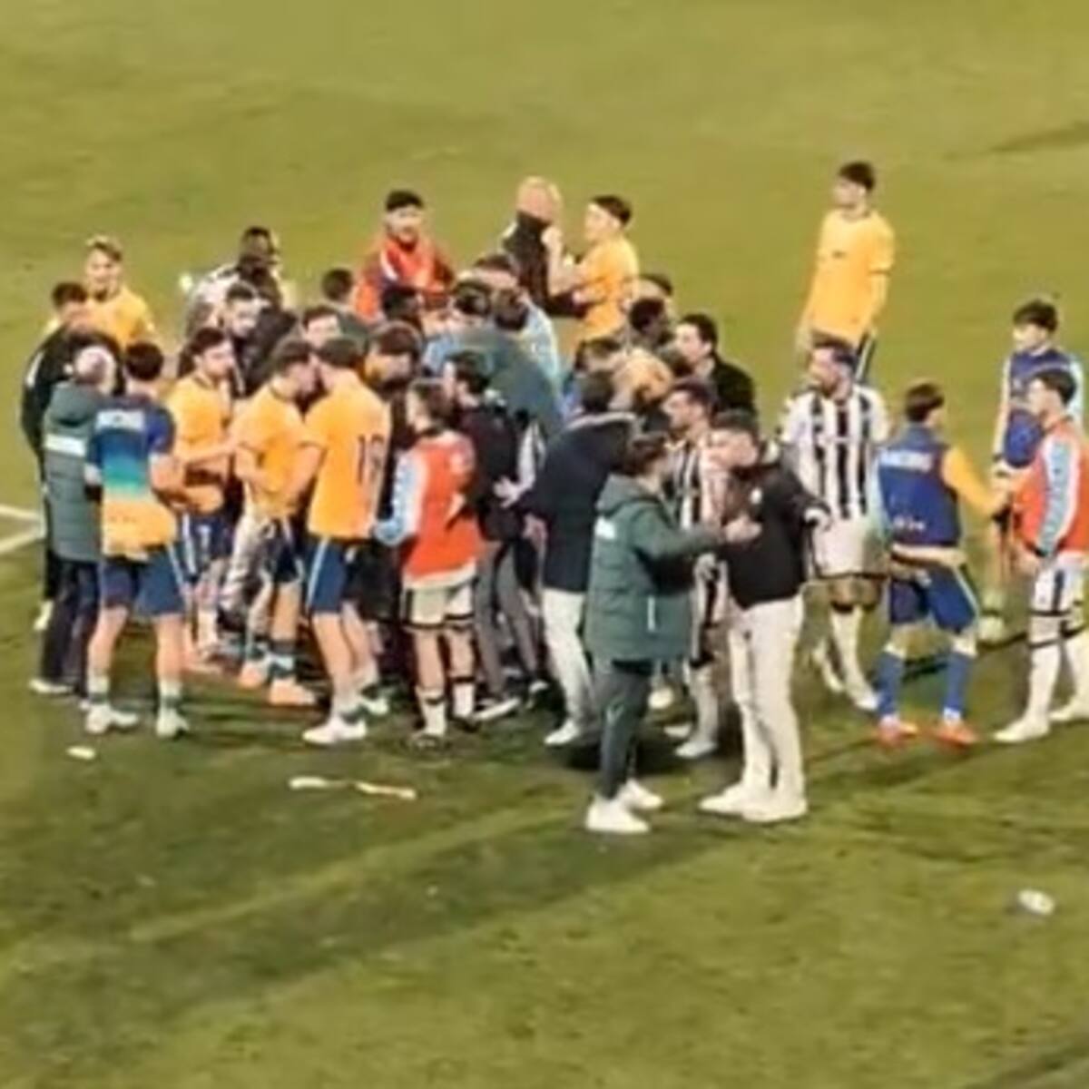 El C.D.Castellón reubicará a los familiares de los equipos rivales a la zona visitante tras los incidentes ocurridos en el partido ante el Racing