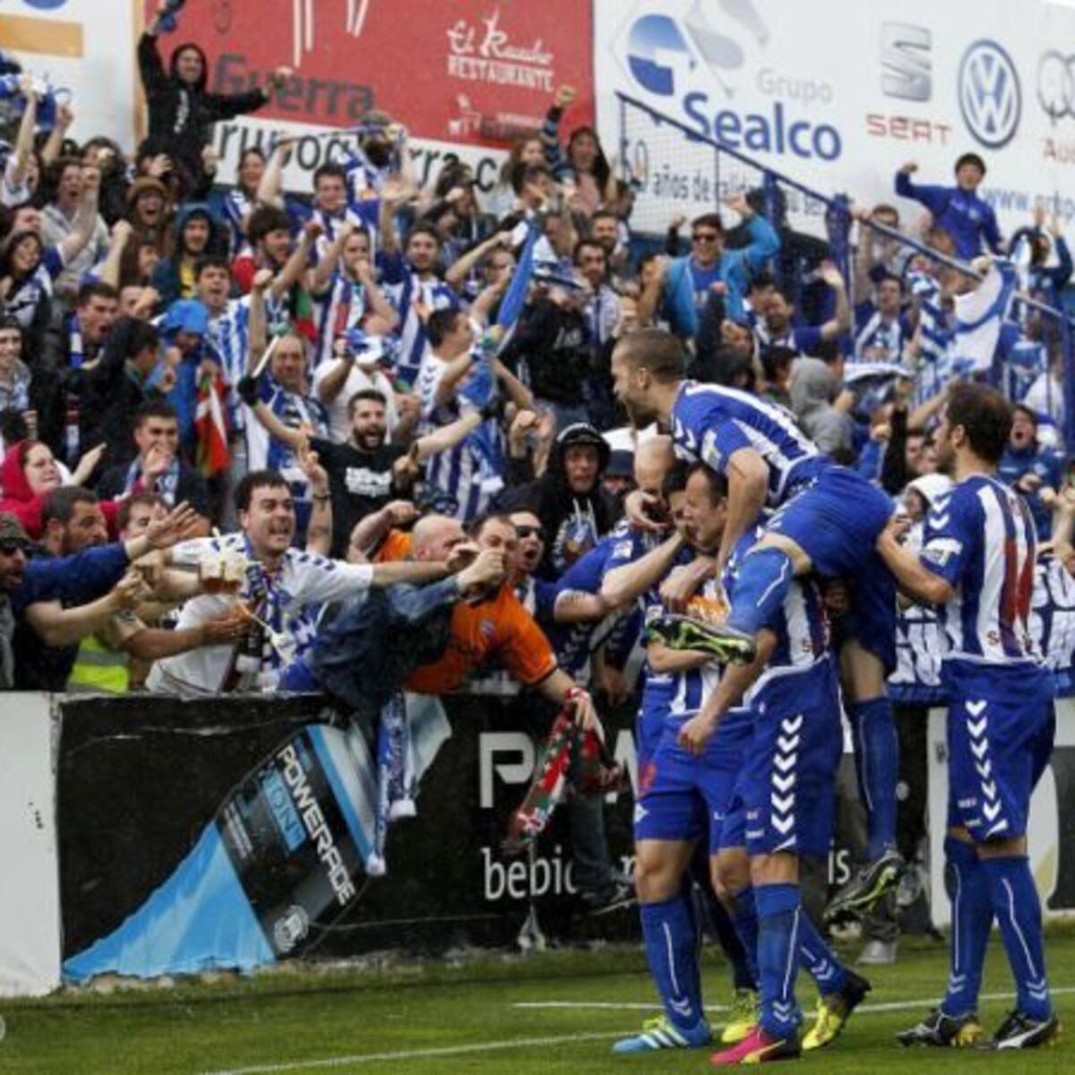 El Alavés se acerca a Primera División tras vencer en Alcorcón (0-1)