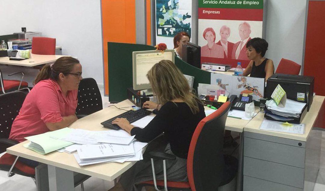 Oficina del Servicio Andaluz de Empleo (SAE), en una foto de archivo. -