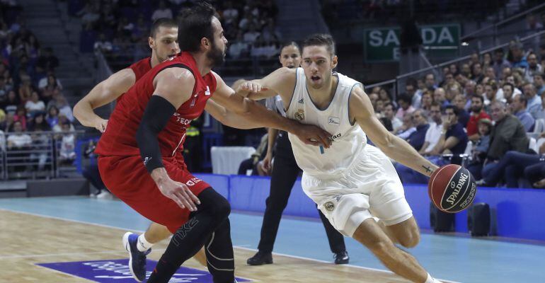 Causeur trata de marcharse de Dragovic durante el encuentro