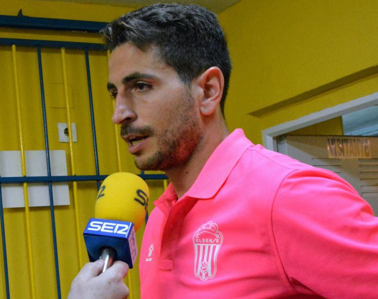 Carlos Terol, futbolista del Eldense, está haciendo un gran final de temporada