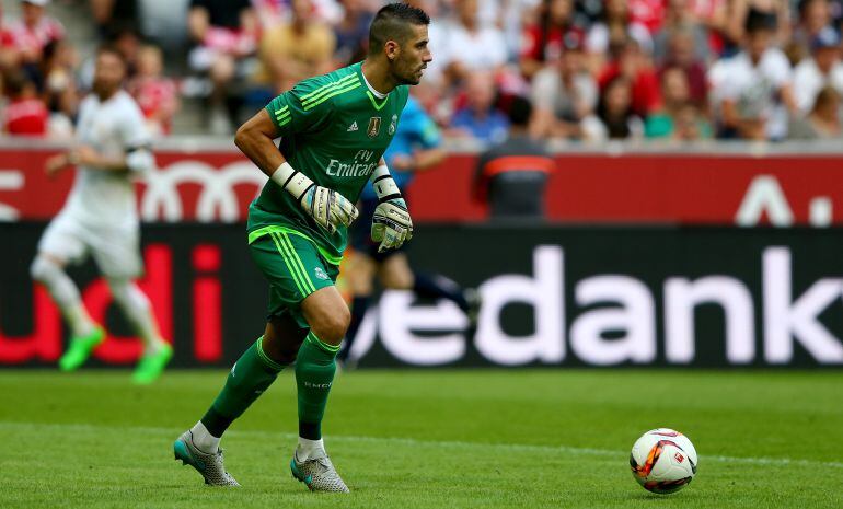 Casilla, en uno de los partidos de pretemporada