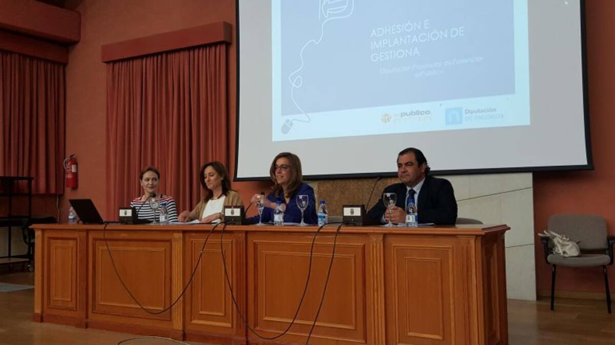Los ayuntamientos de la provincia se forman para la administración electrónica