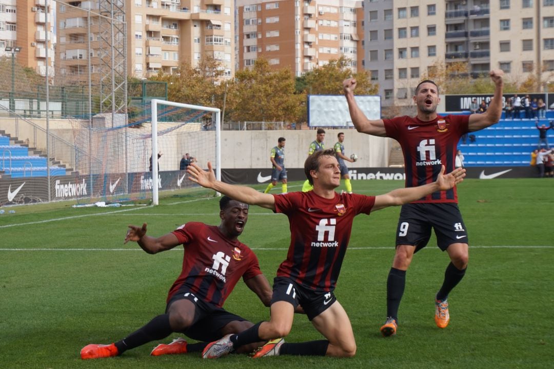 Pablo Garcia celebra el gol de la victoria ante la U. D. Melilla