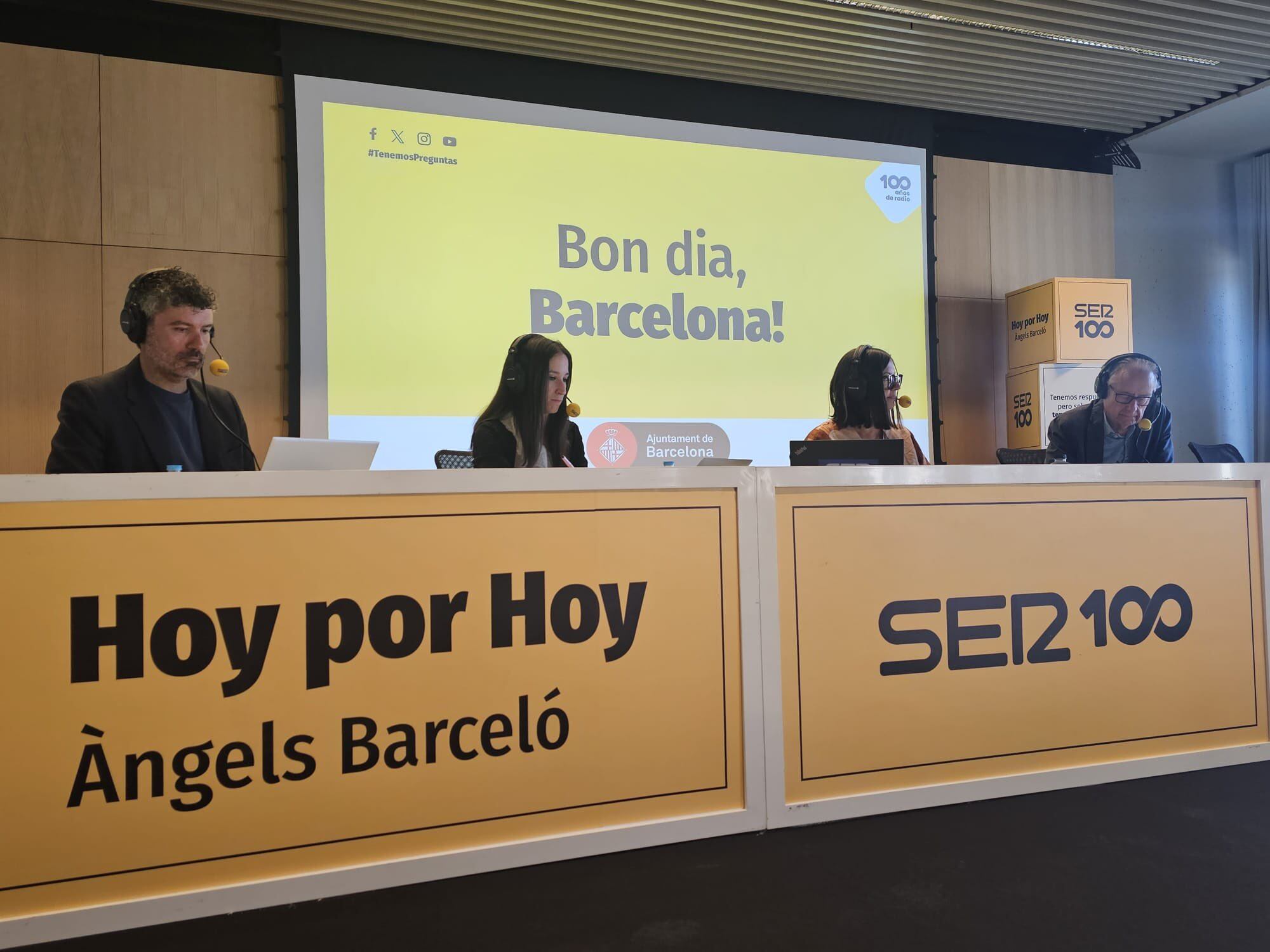 &#039;El abierto&#039; de Hoy poy Hoy en el Port Olímpic de Barcelona