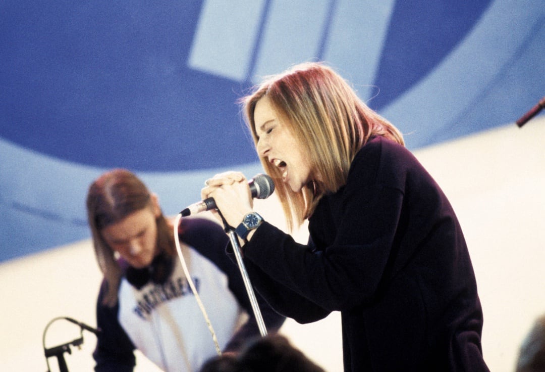 Portishead durante una actuación en 1995