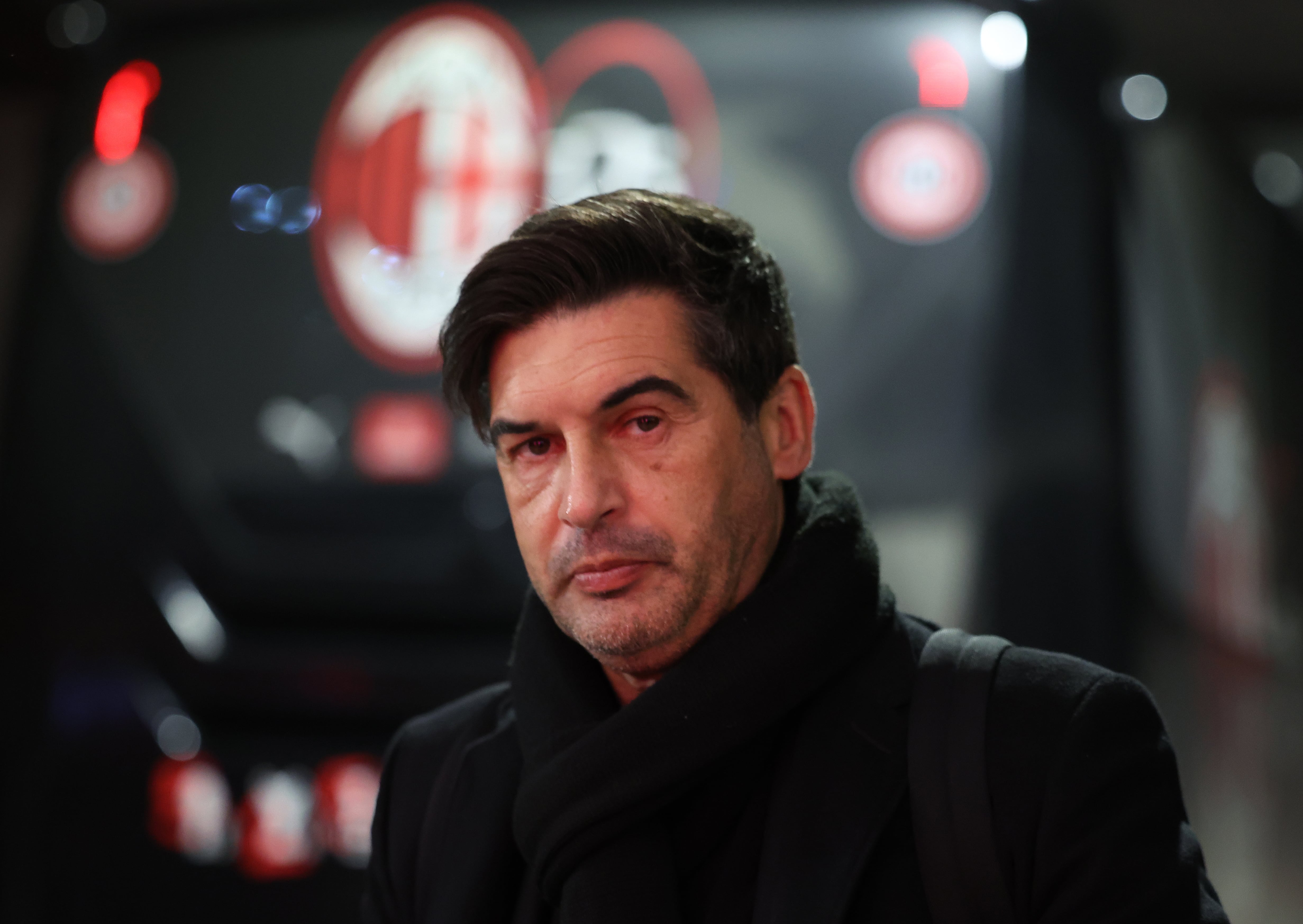 Paulo Fonseca en su llegada al campo del Milan antes del partido contra la Roma