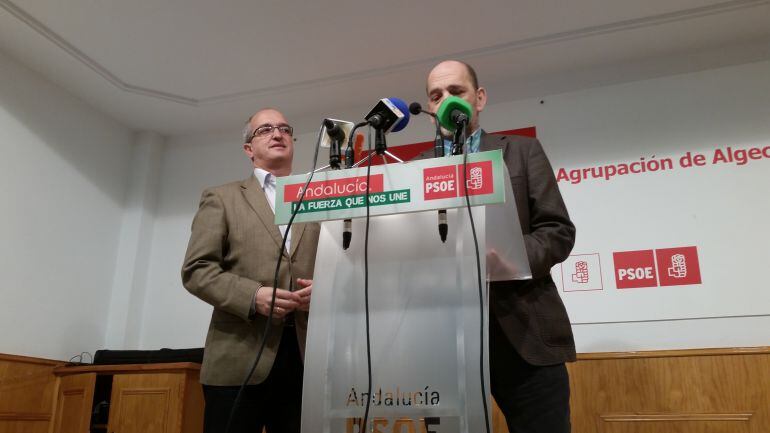 El PSOE algecireño considera que los cortes de luz se deben a la deuda que el Ayuntamiento mantiene con ENDESA.