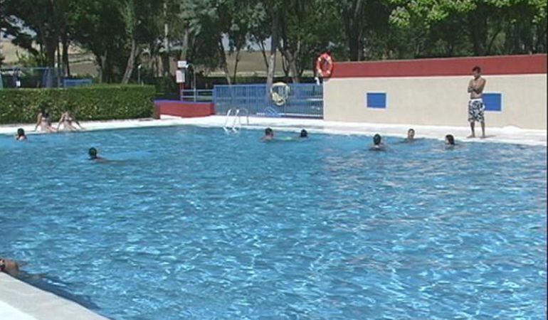 La cubierta retráctil de la piscina municipal de Fuenlabrada es uno de los proyectos pendientes del Plan de Inversiones Regional.