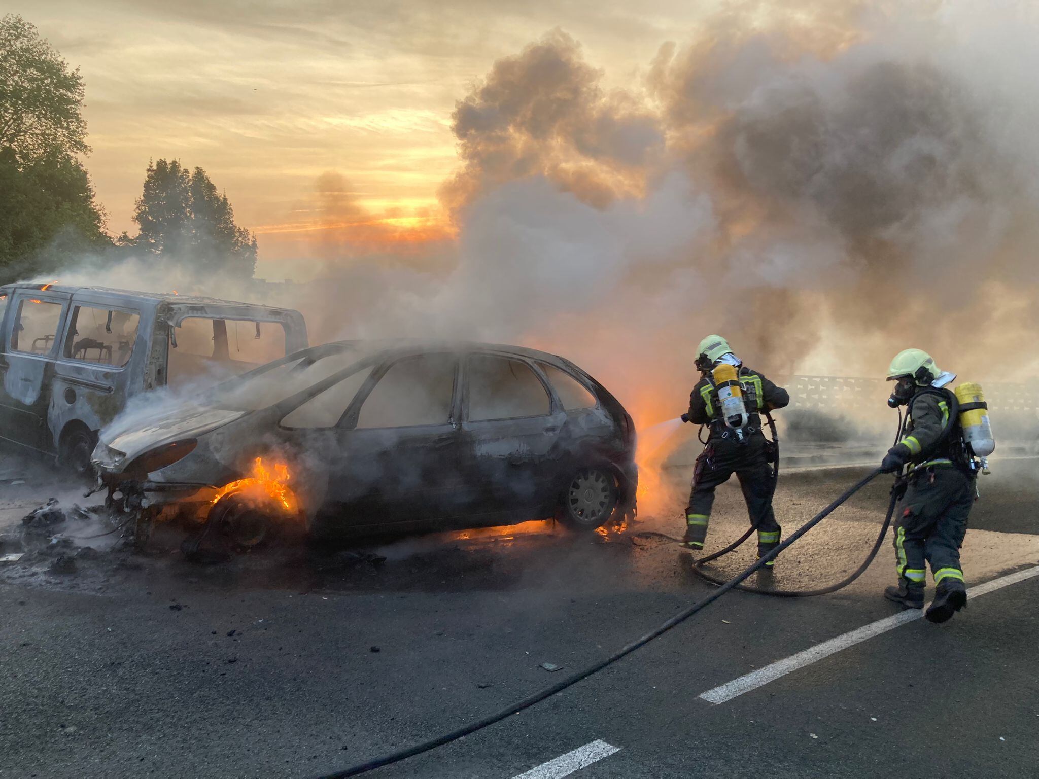 Bomberos del 112 sofocan el incendio