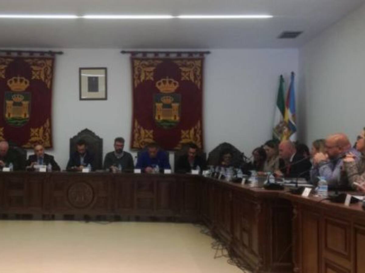 El Ayuntamiento de La Línea aprueba sus presupuestos para 2018