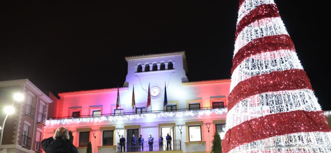 Alumbrado navideño junto al Consistorio