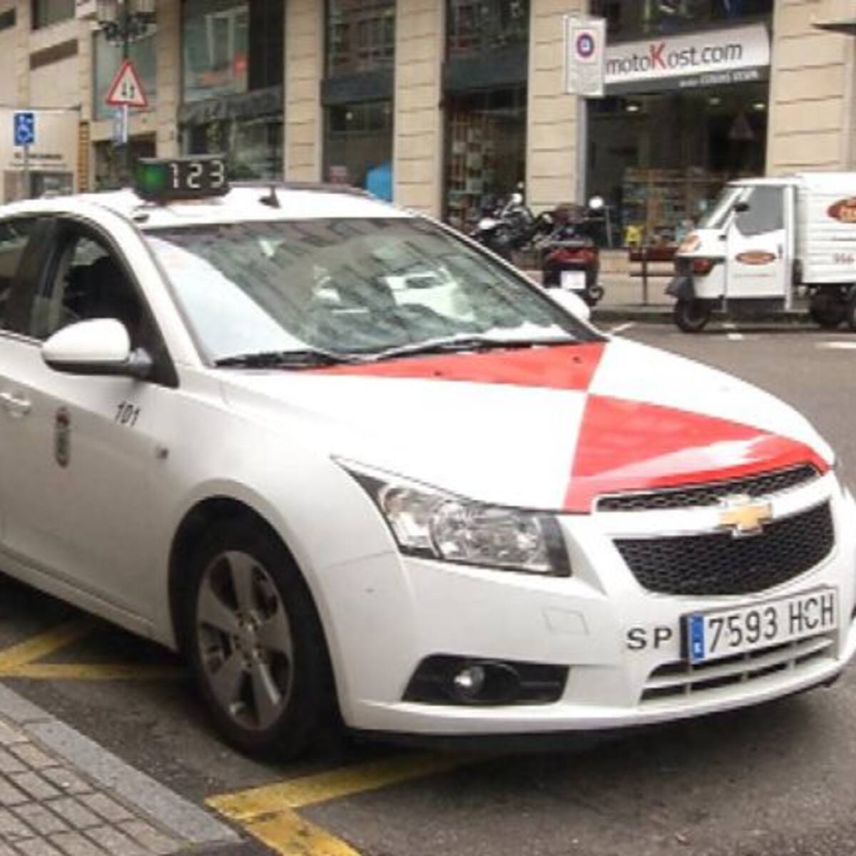 Detenida en Vigo una mujer sobre la que pesaba una orden de arresto tras negarse a pagar la carrera de un taxi