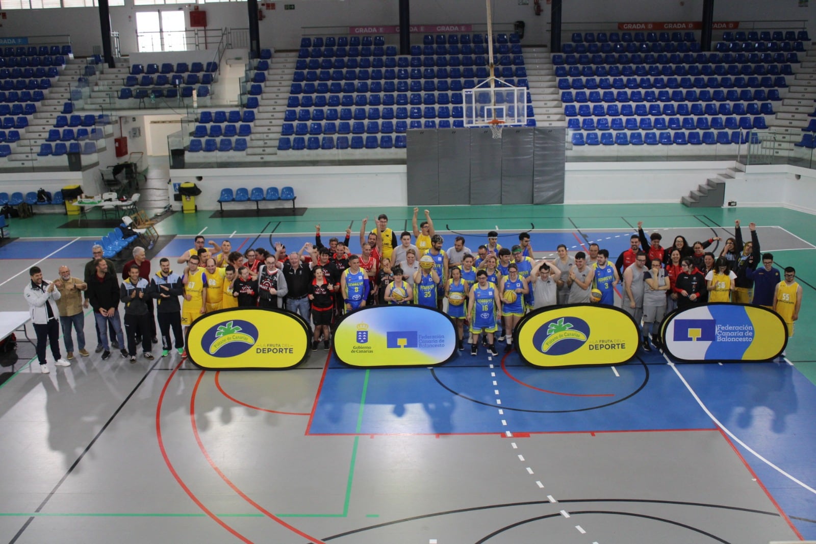 Deportistas del Magec Tías y BSL Plátano de Canarias.