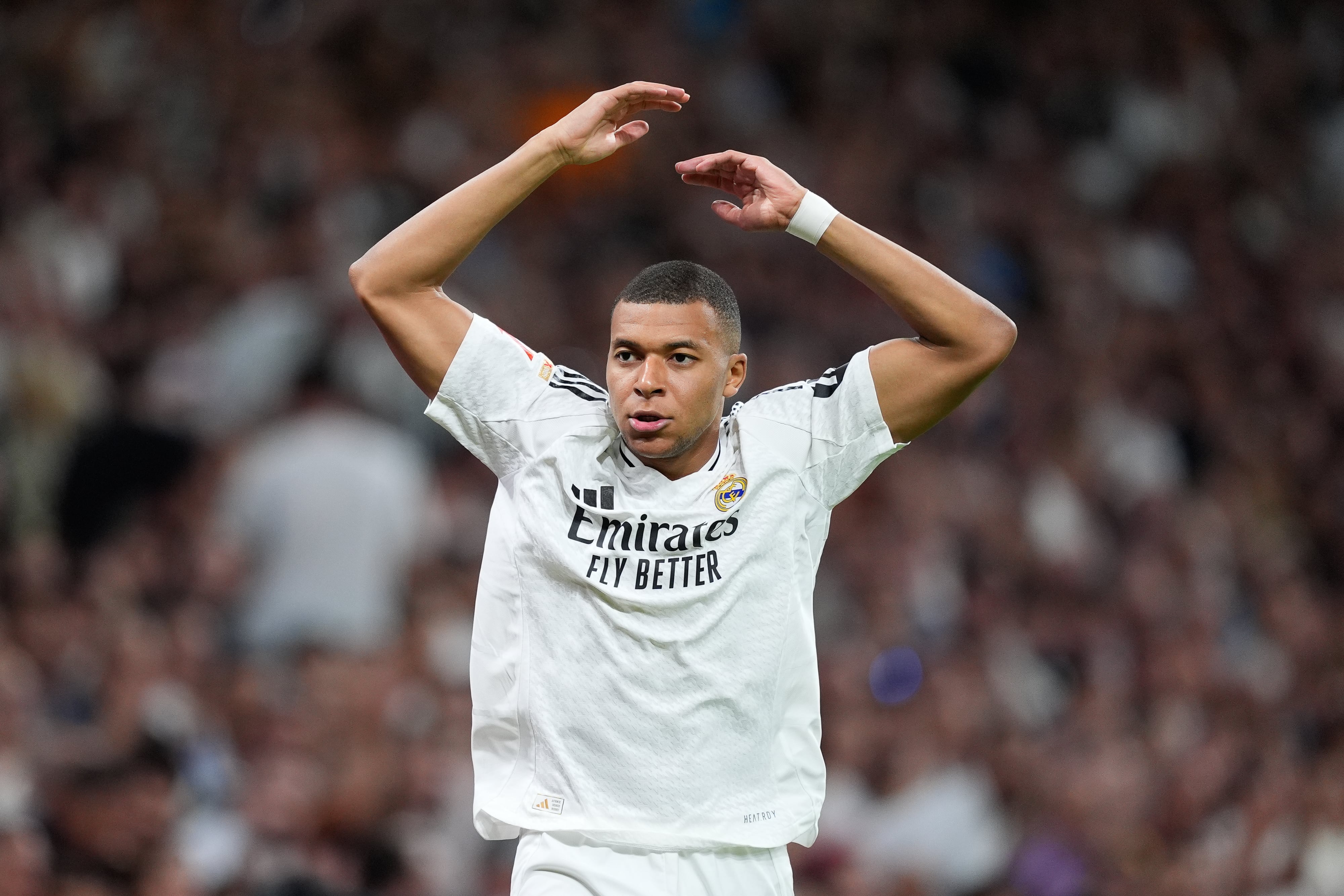 "Si Mbappé no aprueba la asignatura de 'El Clásico'...": el madridismo reclama a su nueva estrella ser protagonista ante el Barça