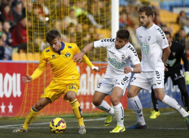 Kiko Femenía, en un partido con el Alcorcón