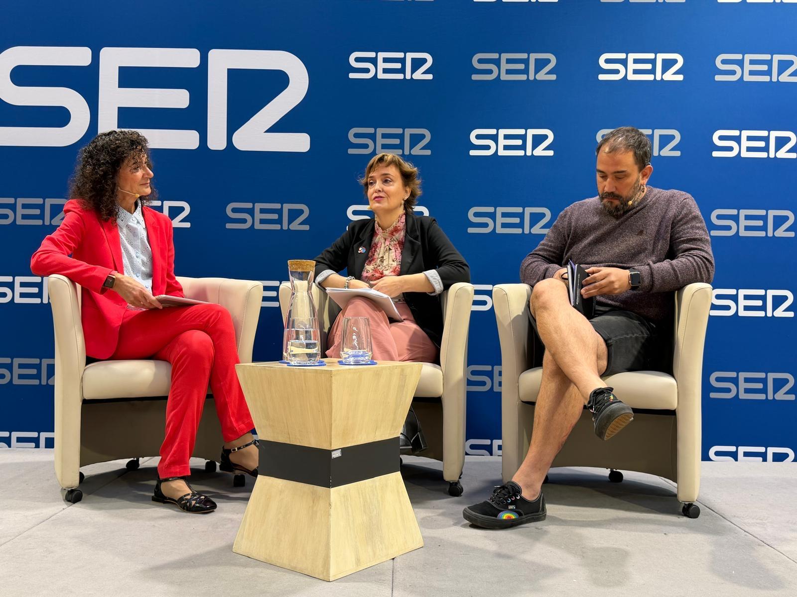 Representantes de Ikaslan Araba en los 'Encuentros SER Euskadi'