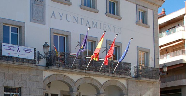 Fachada del ayuntamiento de Colmenar Viejo