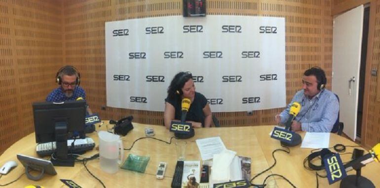 Paco Sánchez, Maica Sánchez y Domingo Camacho en Hoy por hoy Murcia.