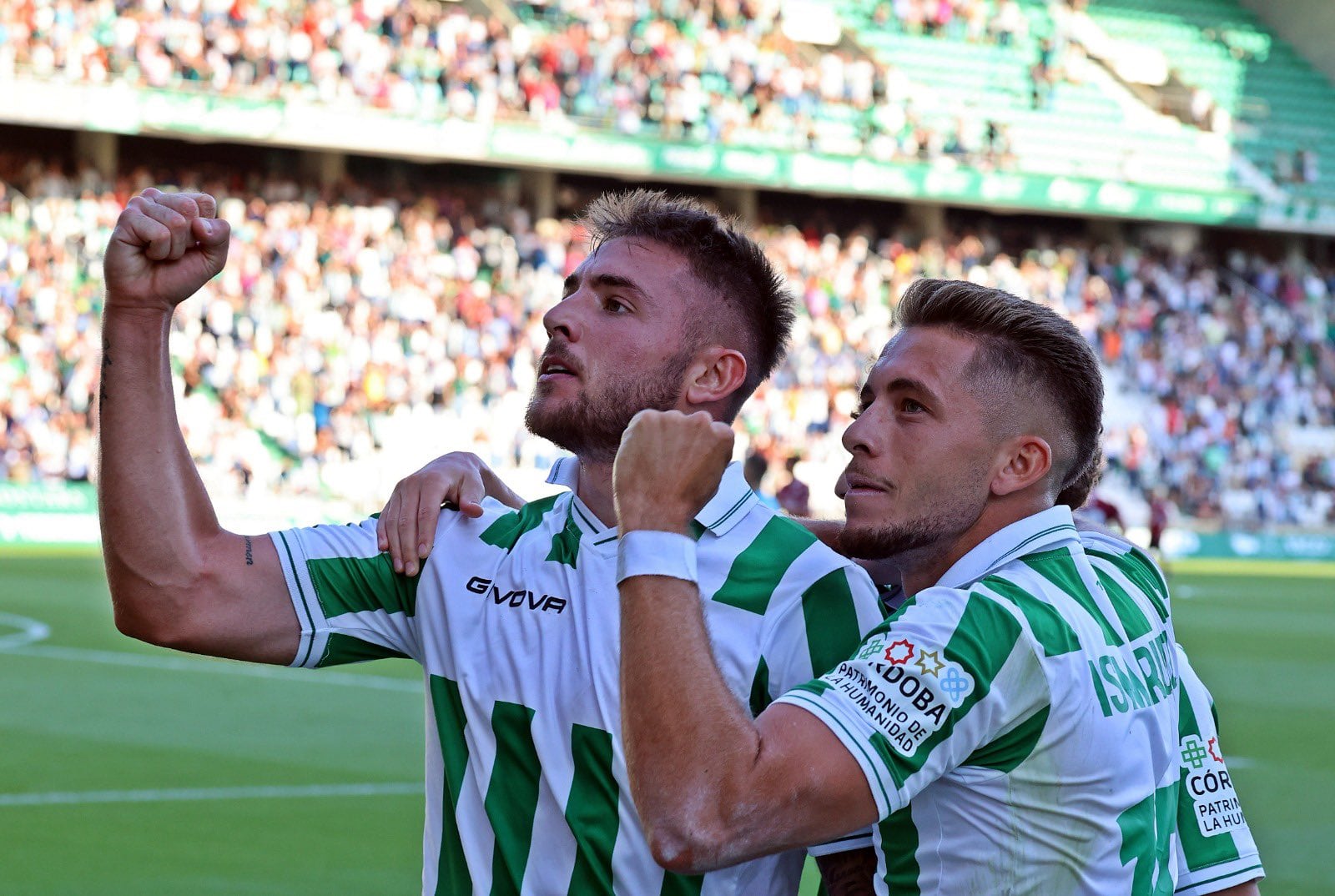 Antonio Casas celebra su gol al Mérida (Prensa CCF)