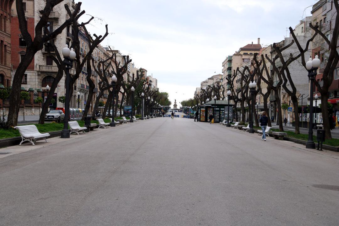 Pla General de la Rambla Nova de Tarragona el dia de Sant Jordi de 2020