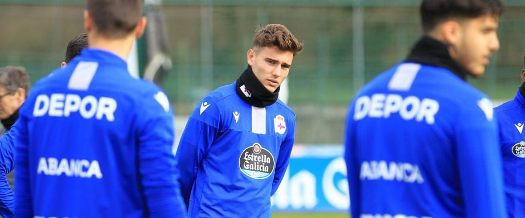 Hugo Vallejo, en el entrenamiento con el Deportivo