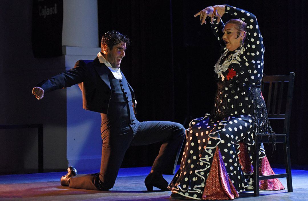 Alberto Sellés, junto a Milagros Mengíbar, en &quot;Once&quot;