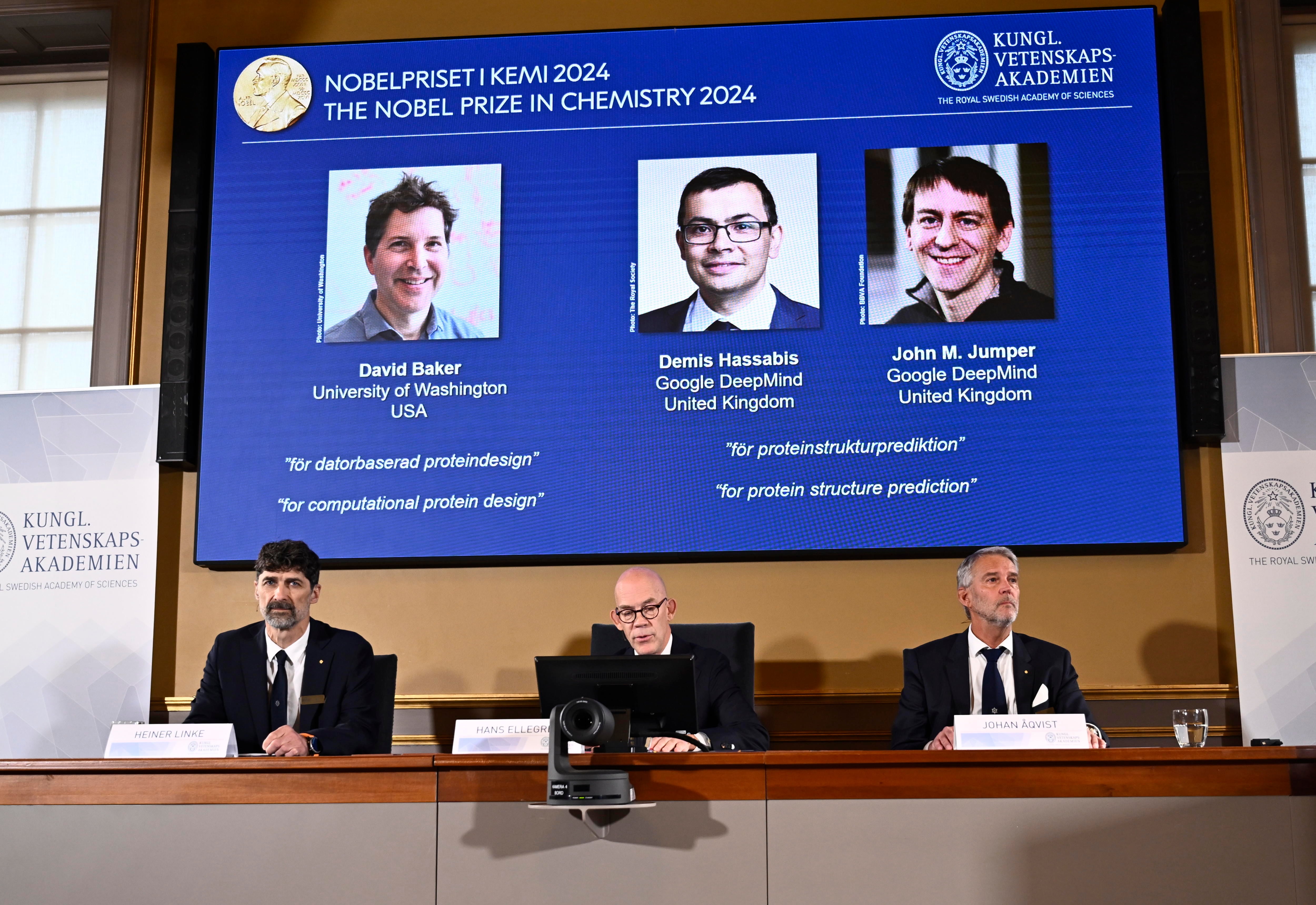 El momento del fallo del Nobel de Química de este año a tres hombres: David Baker, por su ciencia computacional diseño de proteínas, y Demis Hassabis y John M Jumper por la predicción de la estructura de las proteínas