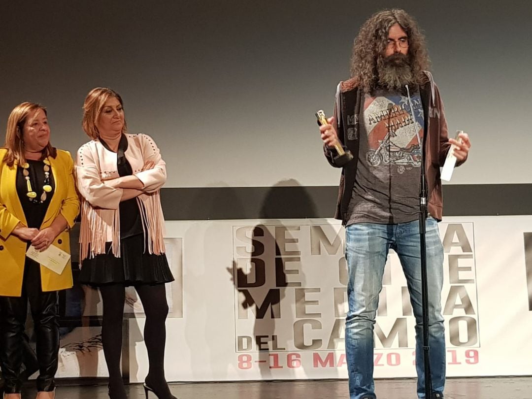 Fernando Bonelli, en el momento de recibir el Roel de Oro.