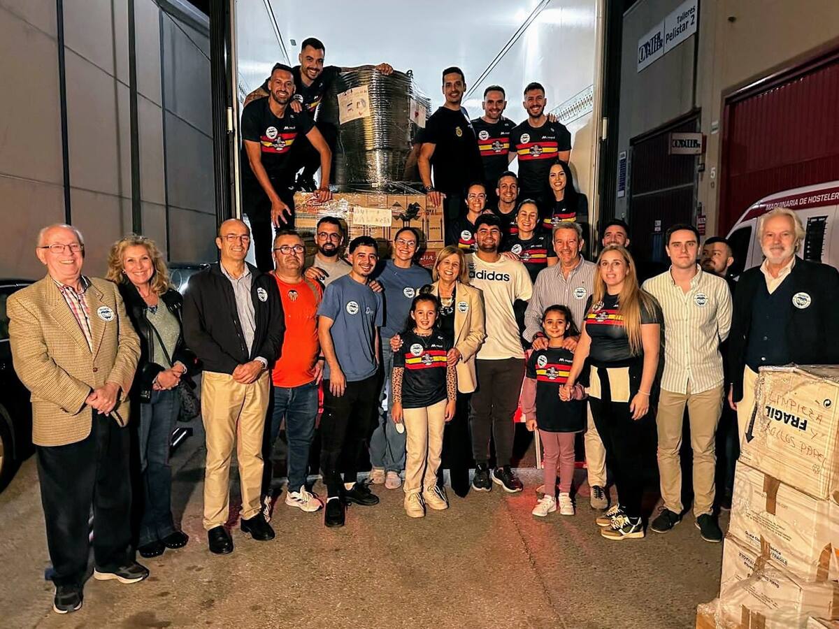 Parten hacia Valencia cuatro caminos cargados de solidaridad para los afectados por la DANA