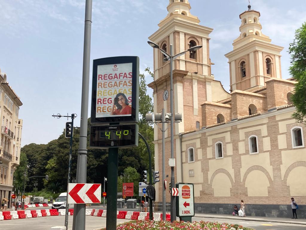 Temperatura que marcaba el termómetro junto a la Iglesia del Carmen en Murcia este miércoles