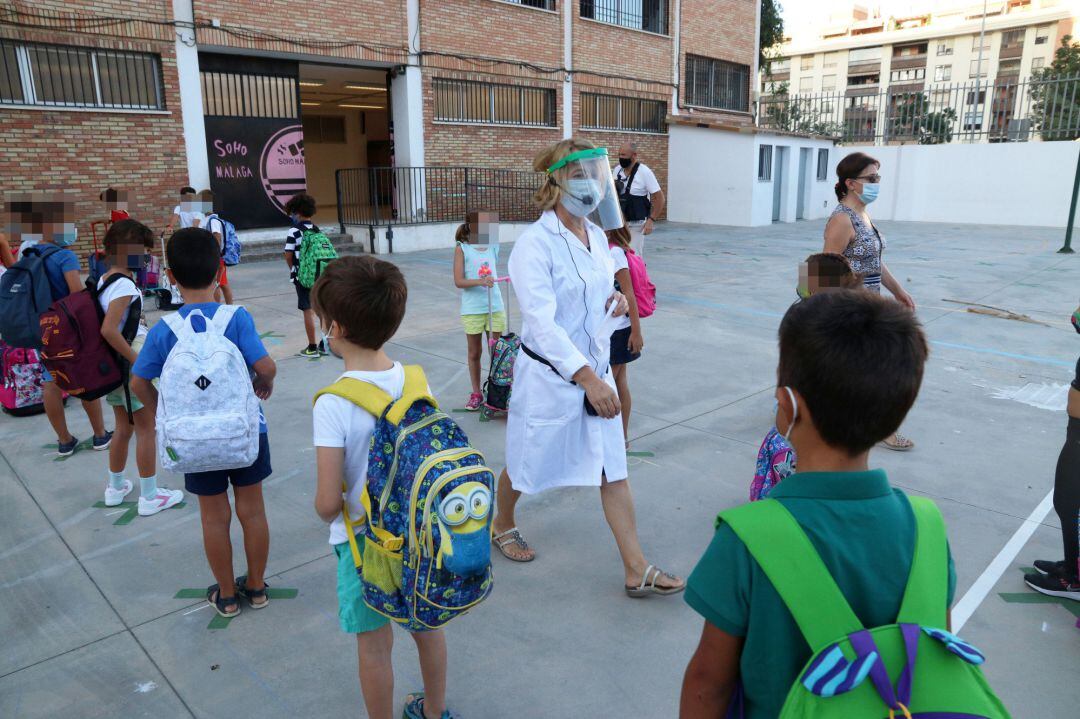 Alumnos de un colegio. Archivo