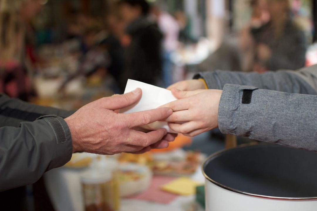 Las entidades de reparto de alimentos atienden a 12.000 familias en Málaga 